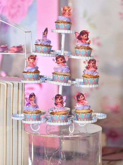 Satweek - Themed Birthday Party Decoration The Finishing Touches: Props, Cakes & Details photo 7