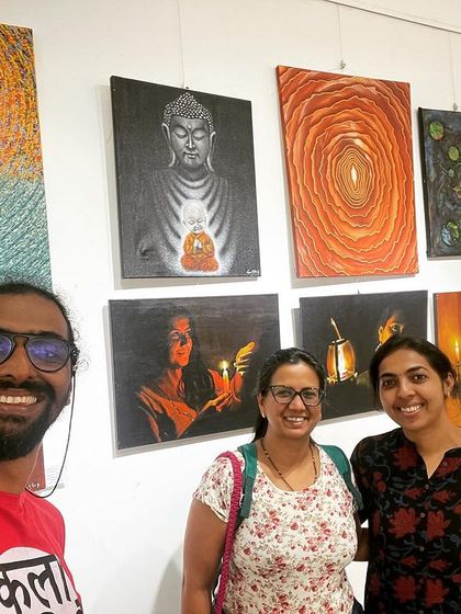 More friends and family visiting the gallery.