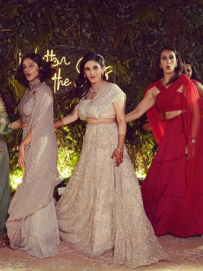 Manat Bajaj - Wedding Dance Choreography Sangeet Squad: Bridesmaids & Friends photo 16