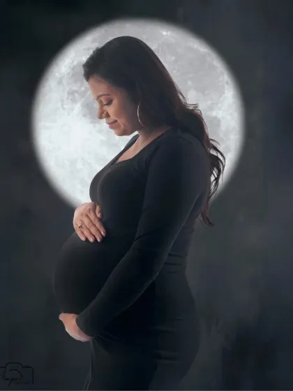 For the mama who wants something truly unique, I offer creative concepts like this stunning moonlit silhouette. This artistic portrait uses light and shadow to highlight the beautiful curve of the baby bump, creating a dramatic and unforgettable image.