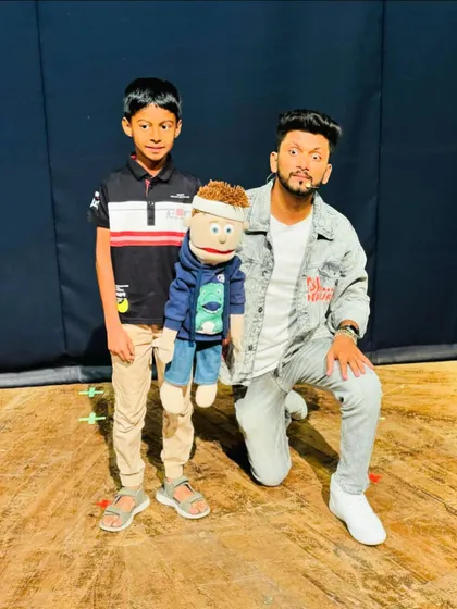 Posing with a young fan after a successful show at Vishnudas Bhave auditorium in Vashi.