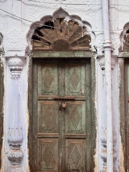 Vanishing Havelis of Old Delhi photo 45