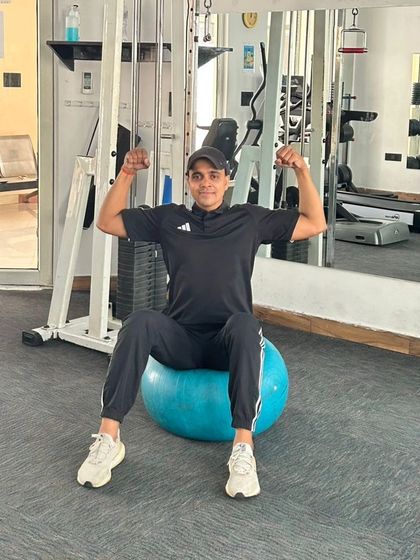 Flexing on the ball.