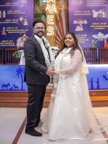 Christian & Modern White Weddings photo 39