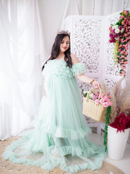 Solo Radiance: Portraits of the Mother-to-Be photo 11