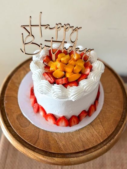 Gobble Cake - Designer & Bento Cakes Elegant Buttercream & Floral Art photo 53