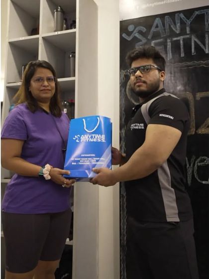 Celebrating a member's anniversary with us. We appreciate their dedication and are happy to present them with a small token of our gratitude.