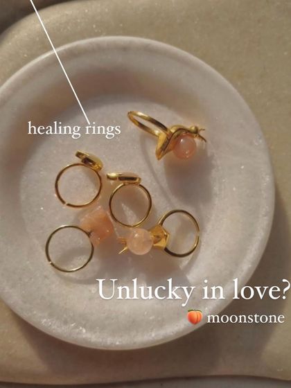 Unlucky in love? Try Peach Moonstone. This image shows my 'chándra' Luna Ring and 'snáil' Ring, both crafted with Peach Moonstone to bring good fortune and inspiration.