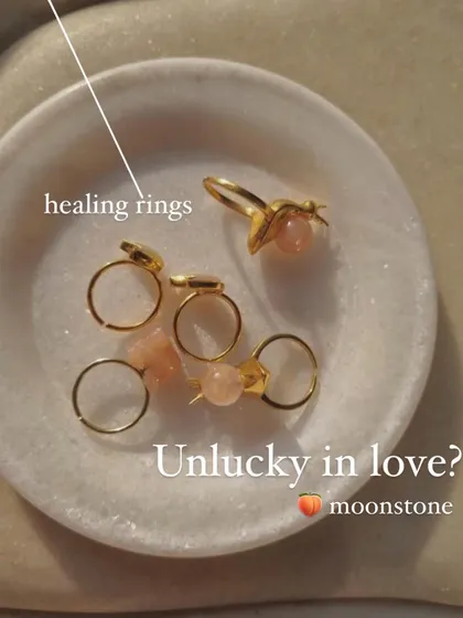 Unlucky in love? I recommend peach moonstone. These are my 'chándra' and 'snáil' rings, made with peach moonstone to bring inspiration and new beginnings.