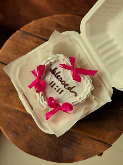 Bento Cakes: Small Treats, Big Joy photo 7