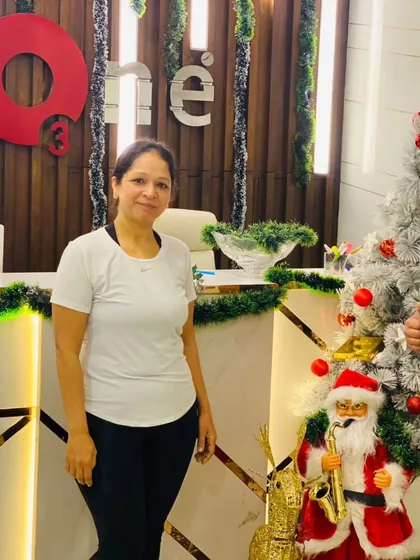 A member and trainer share a moment by the Christmas tree. Our gym is a place where fitness goals are met and friendships are made.