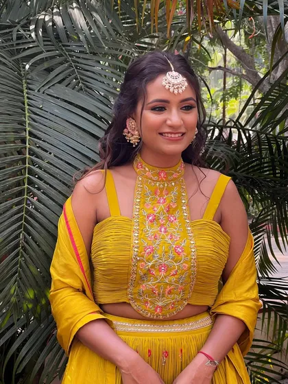 Another beautiful shot of this mehendi look.
