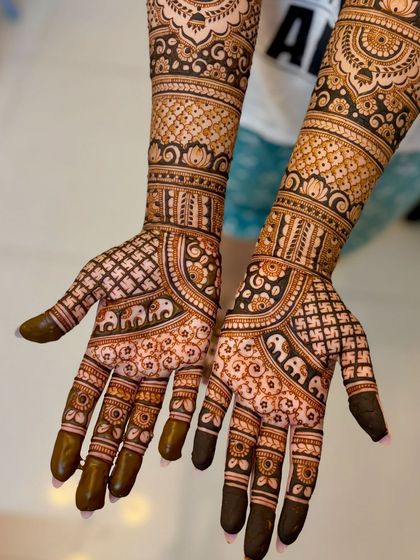 Mitali - Mehendi for Special Occasions Exquisite Bridal Mehendi photo 69