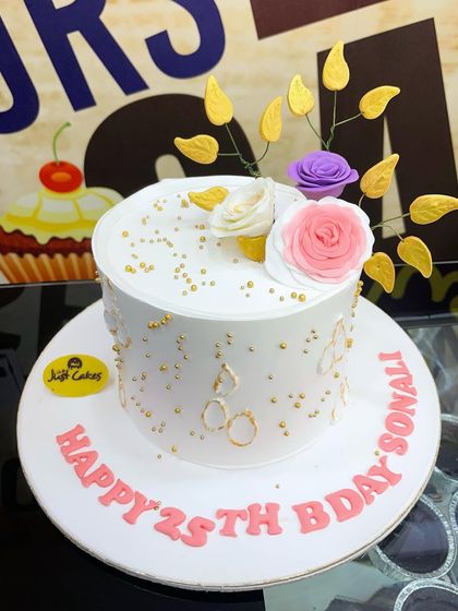 Elegant & Celebration Cakes photo 35