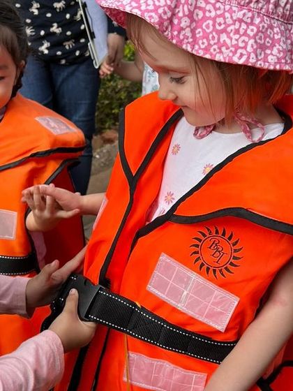 Knowledge Origin - Preschool & Kindergarten Programs Learning Beyond Our Walls: Field Trips & Nature Exploration photo 86