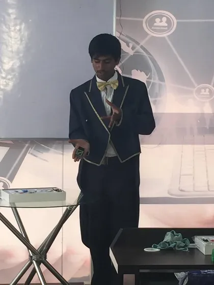 A little demonstration for the class. I'm performing a classic card trick to show what's possible before we dive into learning the secret behind it. Ready to be amazed?