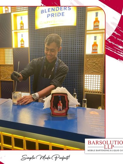 Our mixologist stirring a classic cocktail at the Blender’s Pride Reserve Collection Bar during the Filmfare Awards.