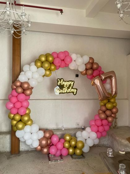 Chic & Modern Decor for Milestones photo 12