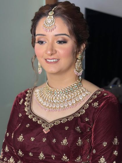 Traditional Red & Pink Bridal Looks photo 38