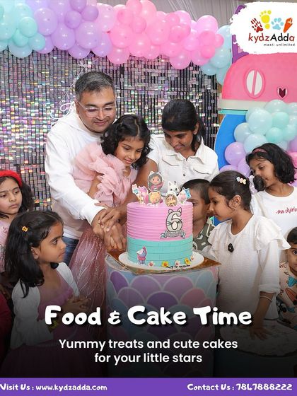 Food and cake time is a highlight of every party! I make sure the treats are delicious and the cakes are as cute as your little stars. This moment of a family cutting the cake together is what it's all about.