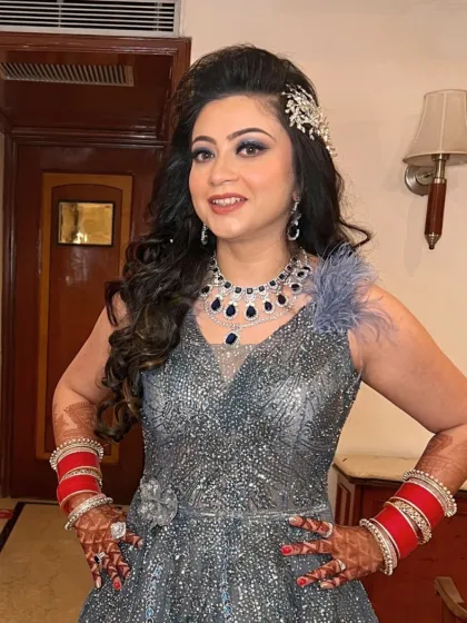 This bride's confident pose shows off her stunning engagement glam. The makeup is designed to make her feel like a star.