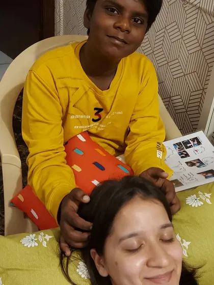 Healing isn't just for adults. Here you can see a young participant learning to give an Access Bars session, bringing a sense of calm and peace. I am always impressed by how quickly children and teens benefit from this gentle technique, helping them navigate life with more ease from an early age.
