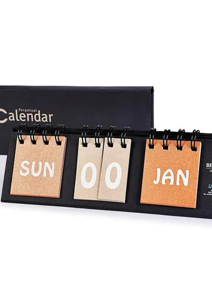 This perpetual calendar in a sophisticated copper and black was created for Berry Floor. The format is timeless, making it a gift that lasts.