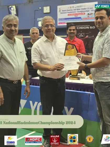 A member of the organizing committee being recognized for his contribution to the Mini National Championship. I ensure that the people working behind the scenes get the credit they deserve.