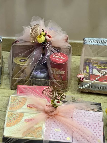 Gift Hamper - Wedding Gifting & Trousseau Packing Artistic Trousseau Packing photo 9
