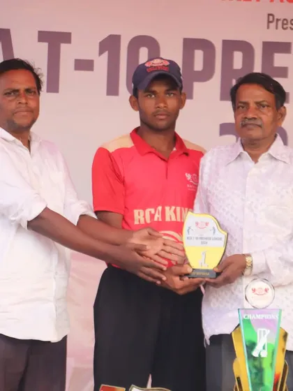 Another player is recognized for his outstanding fielding efforts during the Premier League.