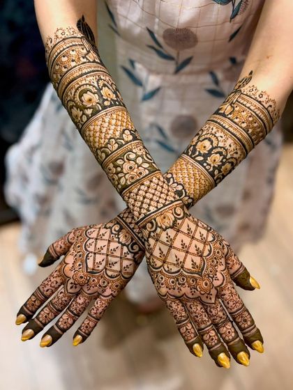 Mitali - Mehendi for Special Occasions Exquisite Bridal Mehendi photo 47
