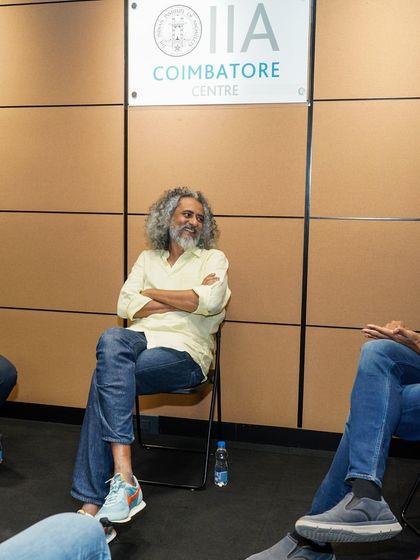 A relaxed and interactive session at the IIA Coimbatore Centre, where open dialogue and shared learning are encouraged.