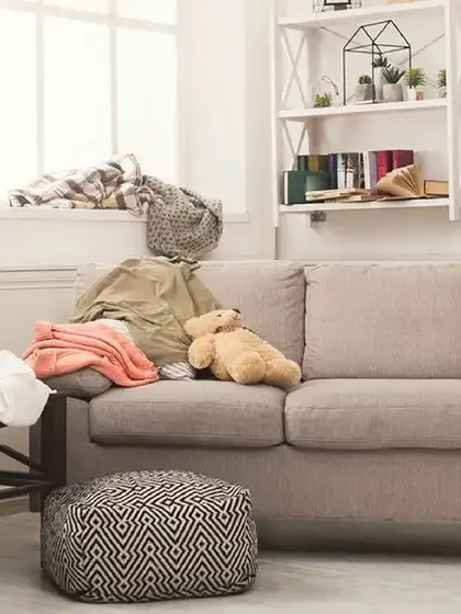 The average household has a lot of clutter. Our seven-step guide to decluttering your home will help you systematically clear out items you no longer use, creating a more peaceful living environment.