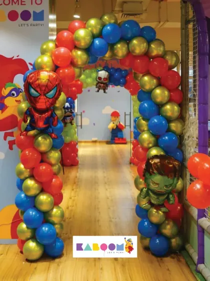 Another take on our incredible Avengers balloon arch, this time featuring Spider-Man and the Hulk, ready to welcome guests to a day of heroic fun.