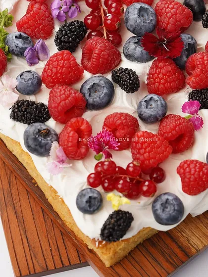 Have you ever tried a sheet cake? My Vanilla Sheet Cake with white chocolate mousse and fresh berries is so light and delicious, you won’t be able to stop at one bite.