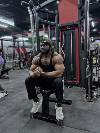 Another angle, same intensity. The goal is to constantly improve, to reach the next level.