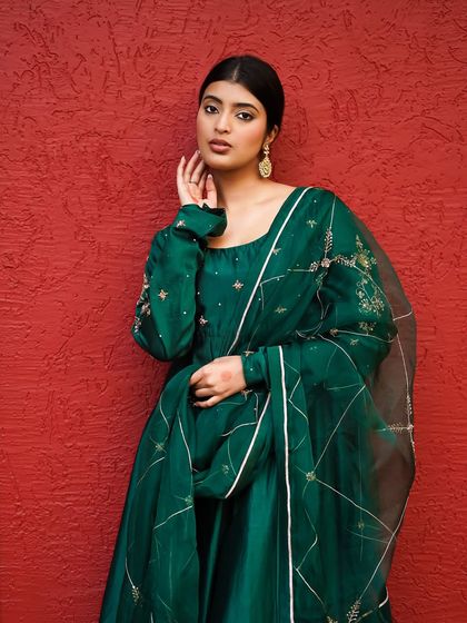 Karan - Portrait & Headshot Photography Studio Portraits: Modern & Traditional photo 8