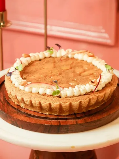 Warm, flaky, and perfectly spiced. Our Apple Cinnamon Puff Tart is the taste of cozy indulgence.