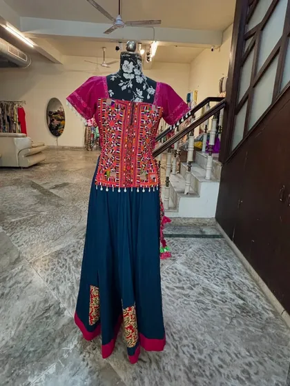 The full view of the chanya choli, perfect for dancing the night away.