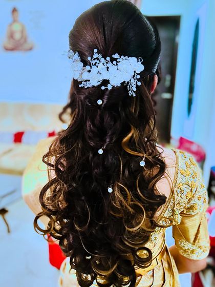 Rani Esthetic Studio - Event Makeup & Styling The Art of Adornment: Hairstyling & Saree Draping photo 9