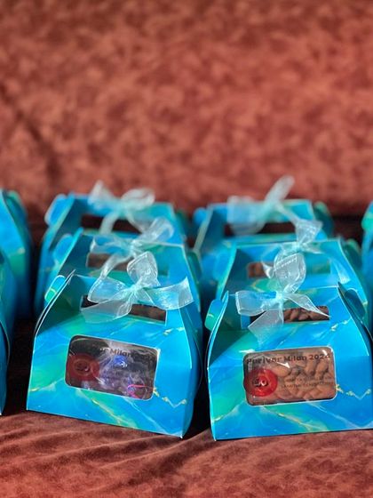 Gift Hamper - Corporate Gifting Gifts for Personal Celebrations photo 5