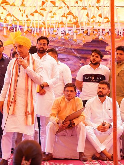 On stage with esteemed guests, including Union Minister Shri Satyapal Singh, at the International Jat Divas event.