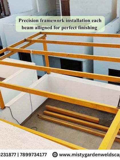 Precision framework installation is key to a perfect finish. Here, you can see the carefully aligned beams of the pergola structure, ensuring everything will fit together seamlessly.