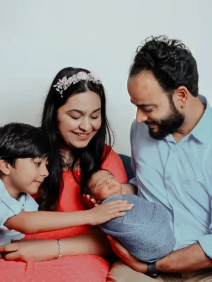 Your family's story begins here. I love capturing these first introductions, the gentle touch of a big brother, and the overwhelming love that fills the room when you're all together.