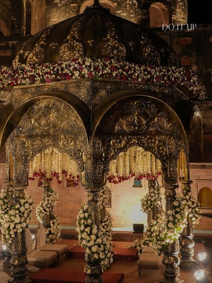 Dreamy Mandaps & Ceremonies photo 30