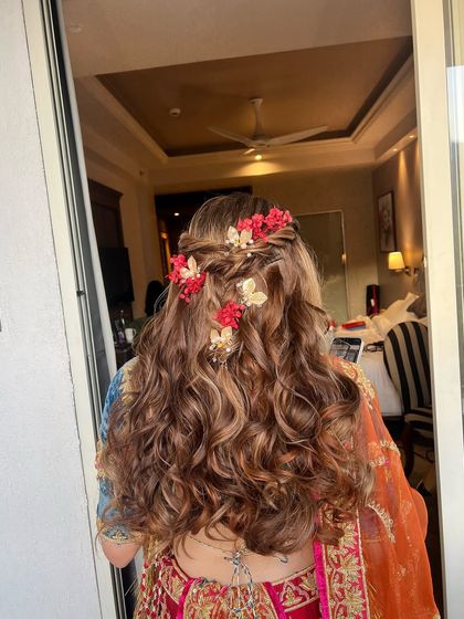 Playful Mehendi & Haldi Hair photo 46