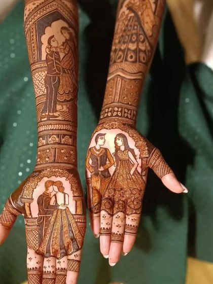 This design showcases multiple couple portraits in different poses, telling a story of their relationship from different moments.