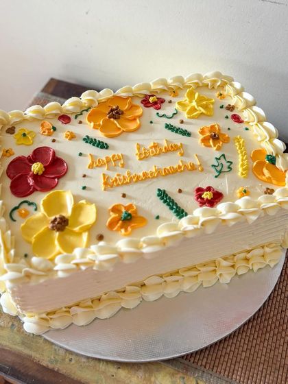 Gobble Cake - Designer & Bento Cakes Elegant Buttercream & Floral Art photo 11