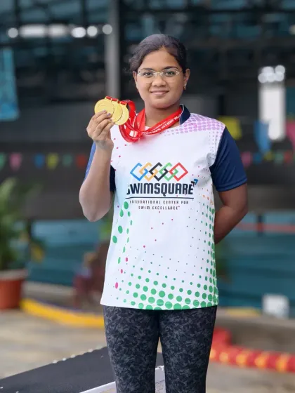 We celebrate every milestone. Here is our triple gold winner, Nenya Vijaykumar, after her outstanding performance in the 1500m, 800m, and 400m Freestyle events at the Tamil Nadu State Meet.