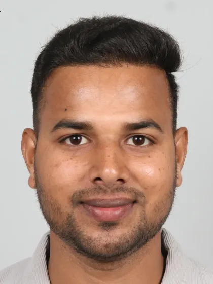 From Grade 5A baldness to bold confidence in just 7 months. This patient received 5850 grafts for a dense, natural-looking hairline.